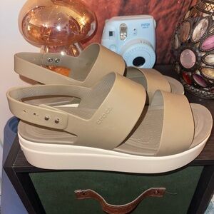 CROCS Women's Beige Platform Sandals